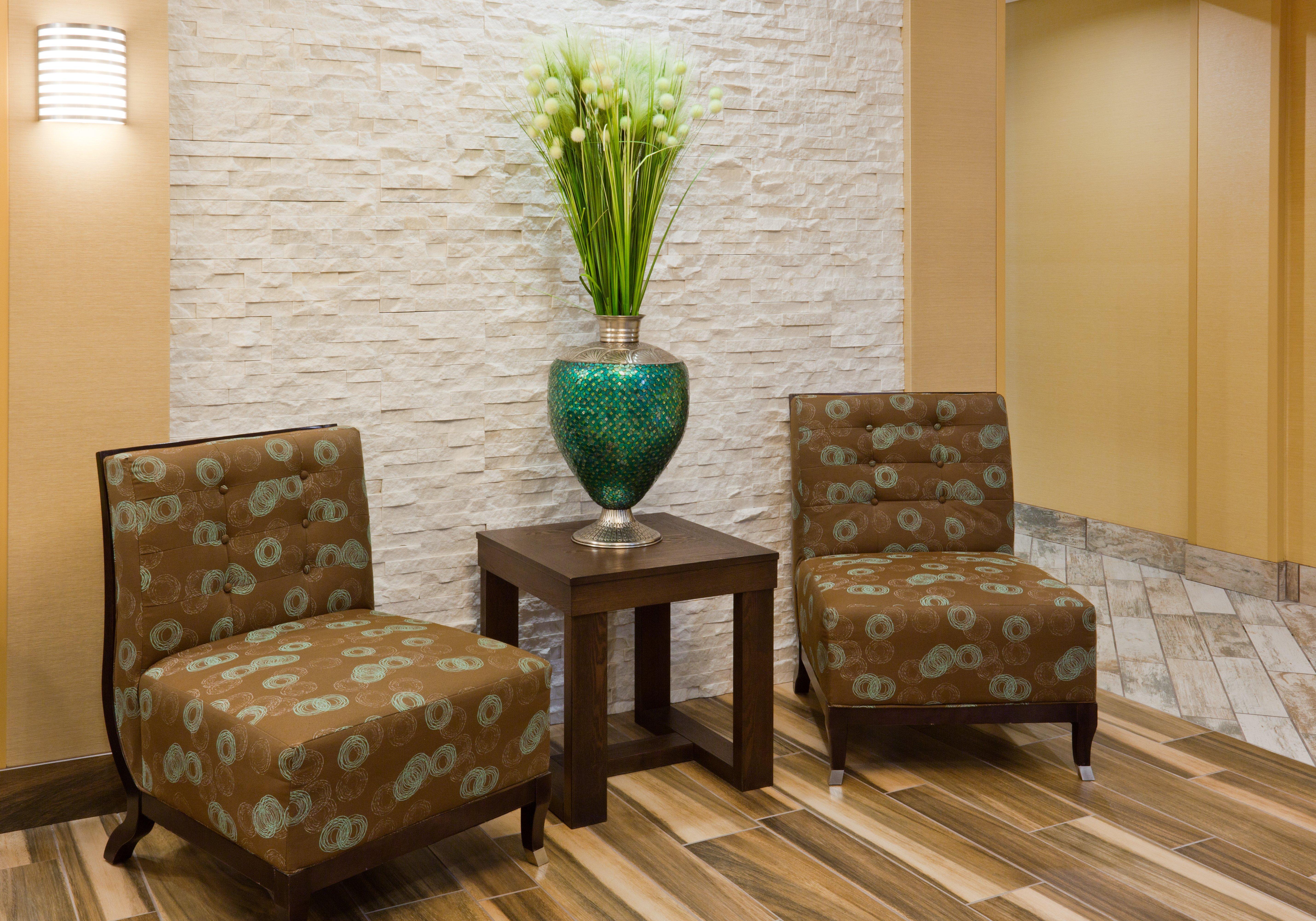 Holiday Inn Express & Suites Davenport, An Ihg Hotel Экстерьер фото