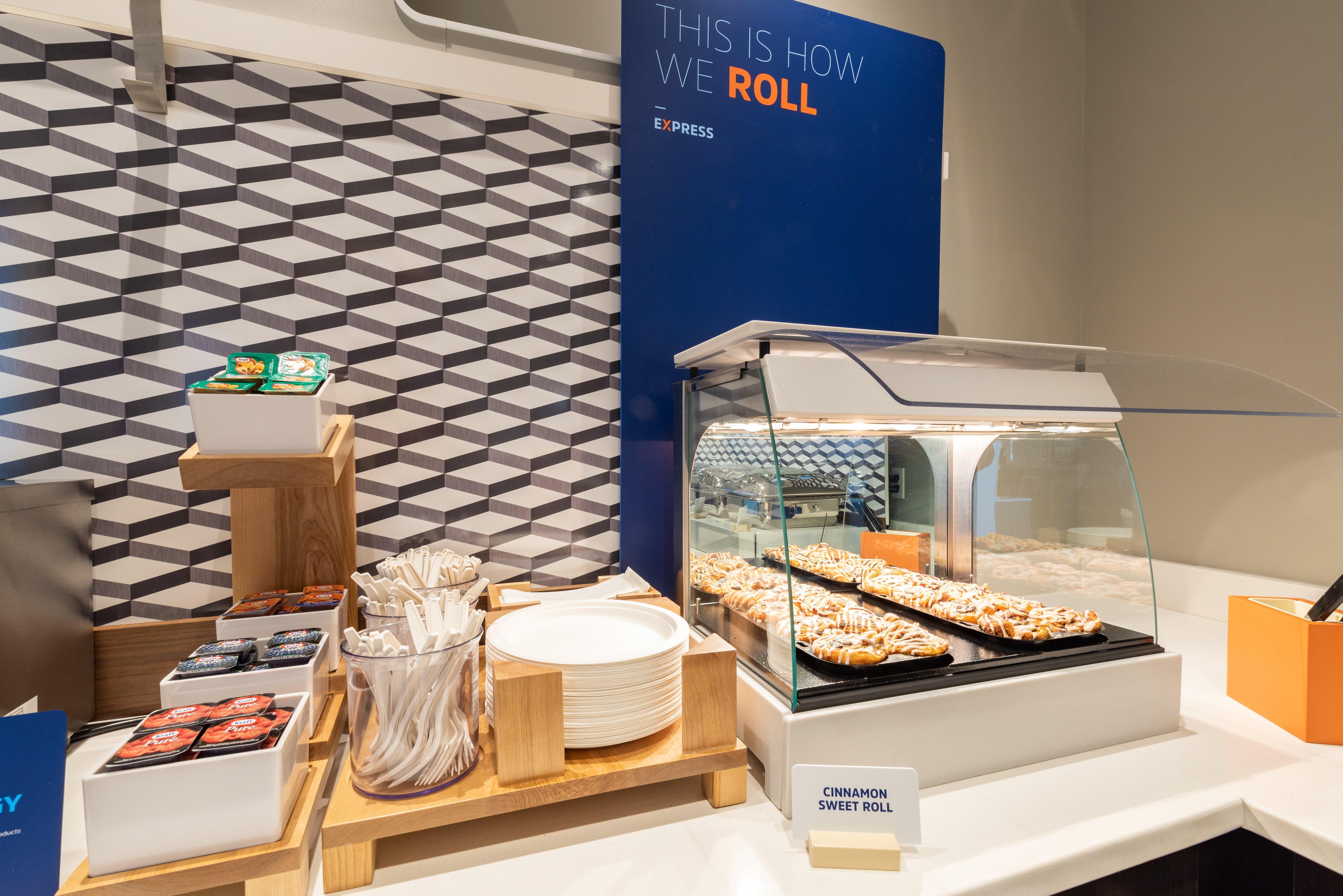 Holiday Inn Express & Suites Davenport, An Ihg Hotel Экстерьер фото